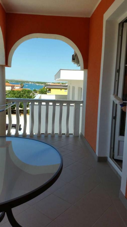 Ferienwohnung Santoni Vir Exterior foto